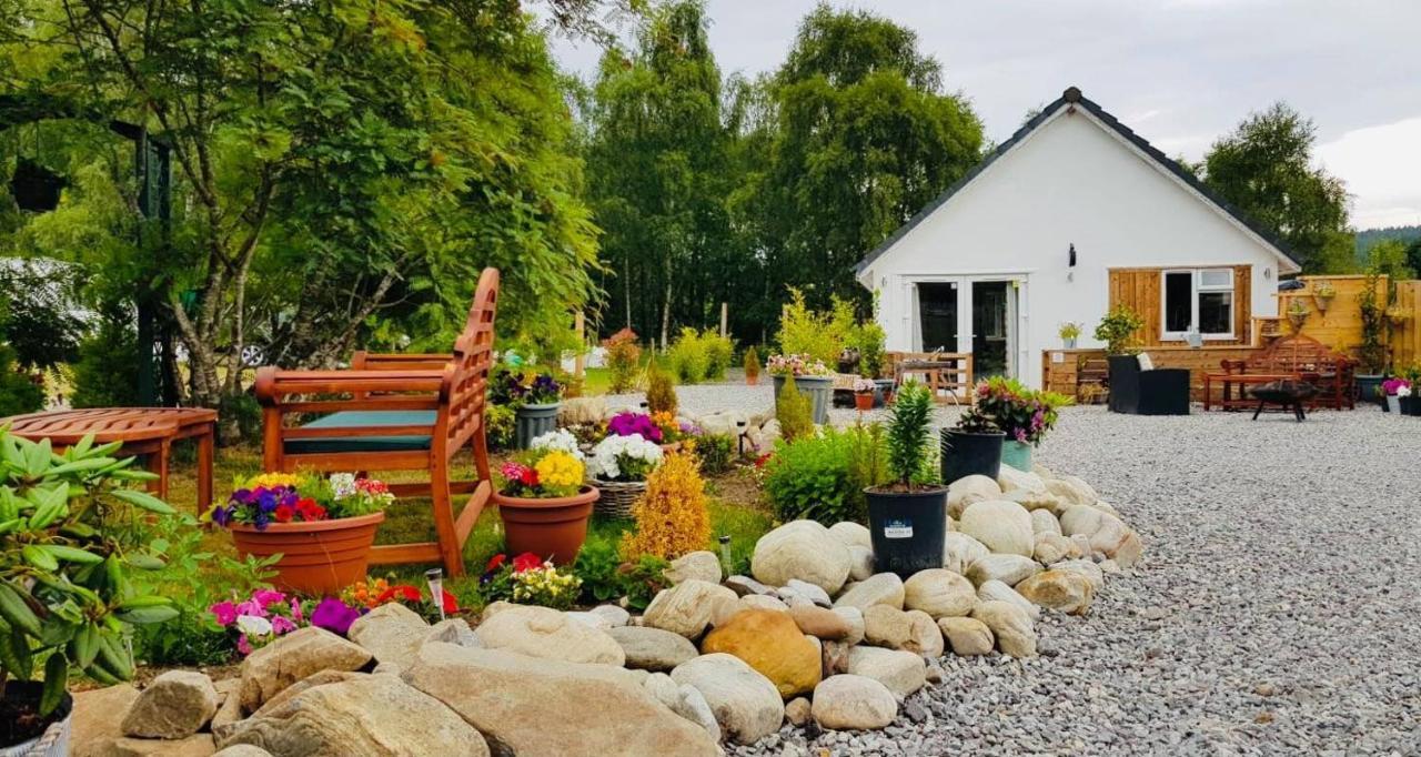 Highland Retreats Cannich Экстерьер фото